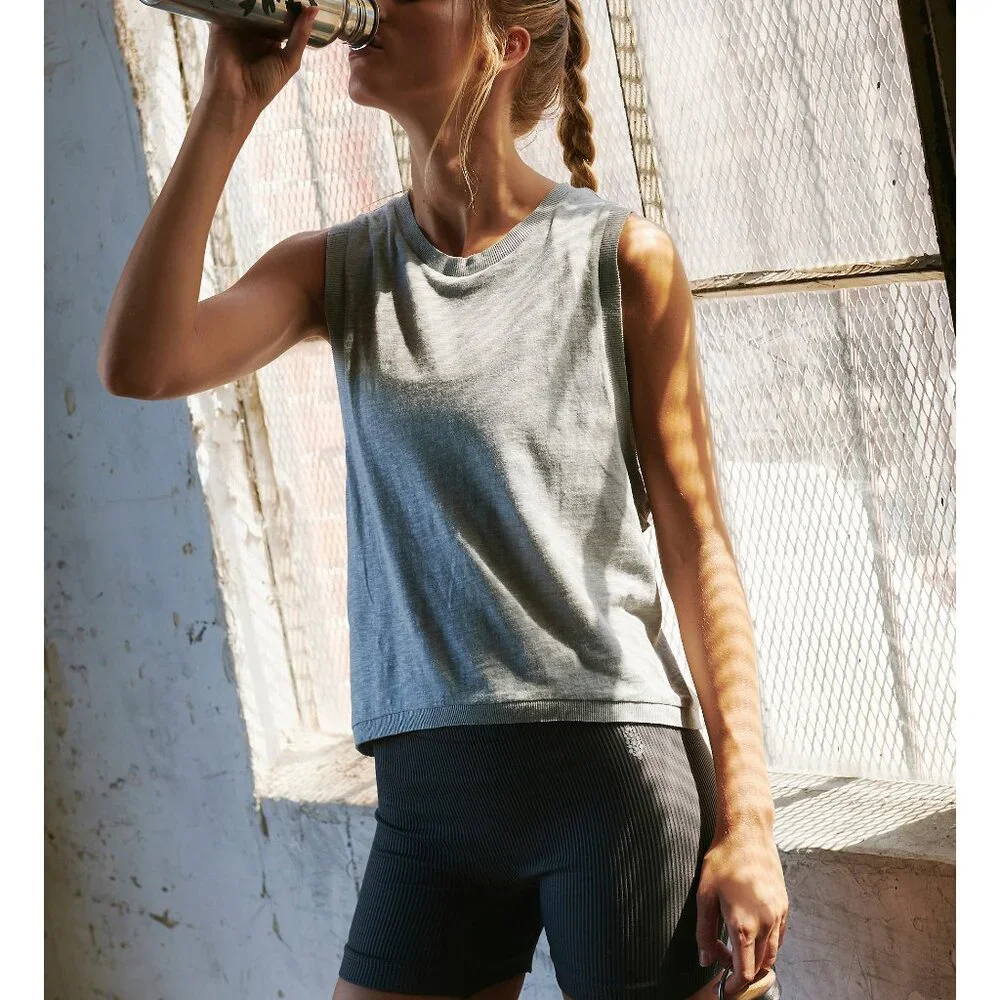 🎉LAST CHANCE🎉 FP MOVEMENT Love Tank / Heather Grey - Picture 1 of 5